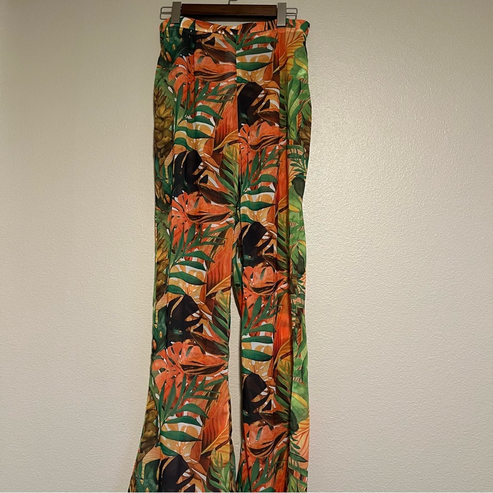 Prettylittlething Tropical Set - image 3